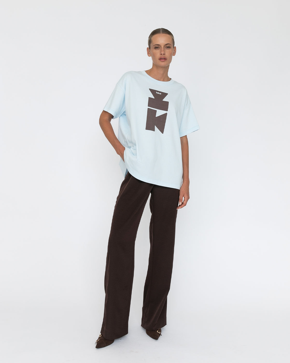 AVALON TEE - SKY BLUE & CHOCOLATE